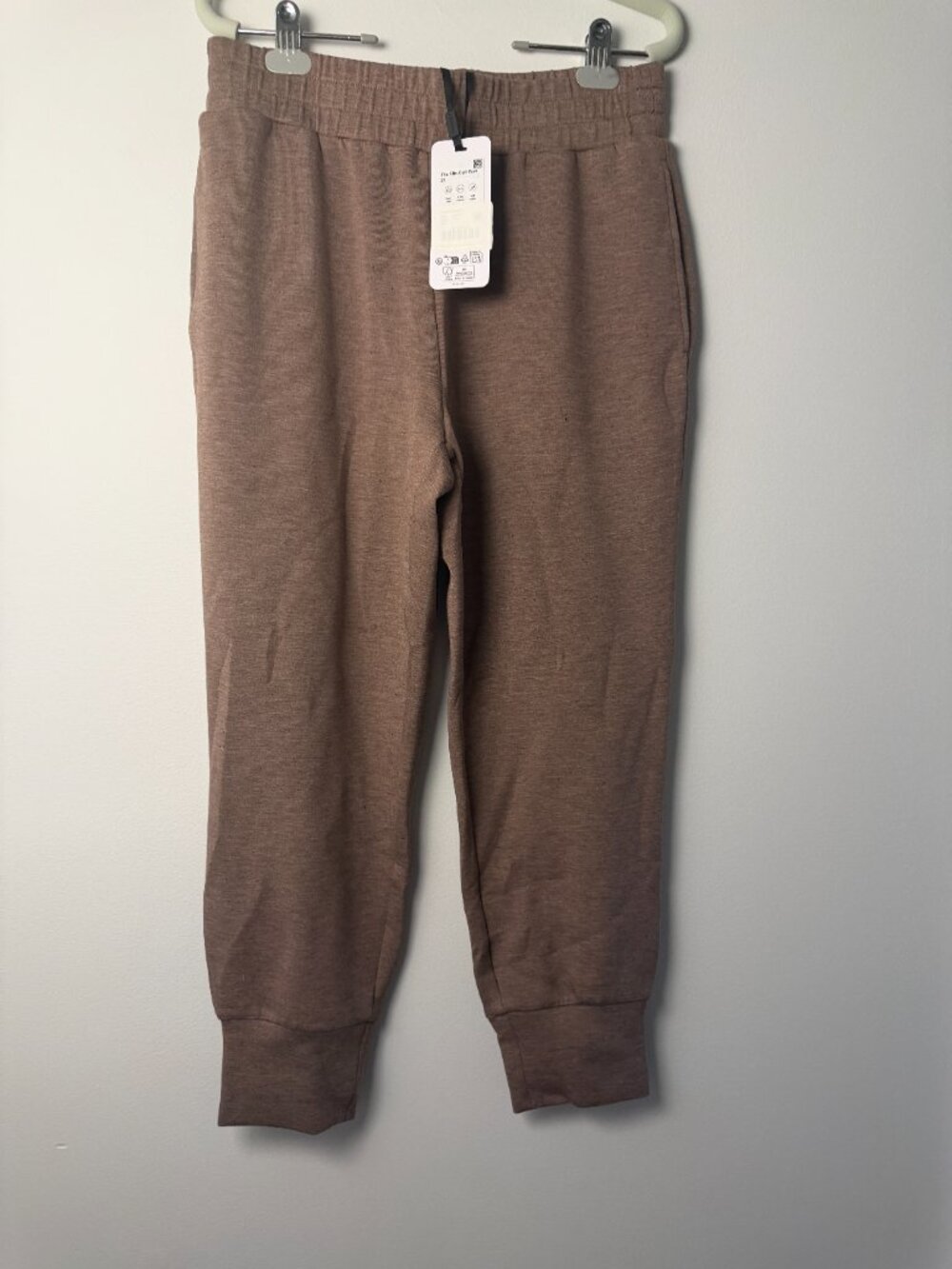 NWT Varley The Slim Cuff Pants 25" / M - Picture 4 of 4